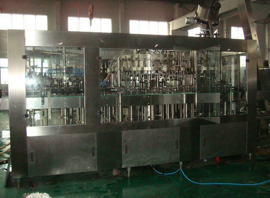 Soda Drink Beer Filling Machine / Gravity Filling Equipment for Gas Beverage BCGF 32-32-10