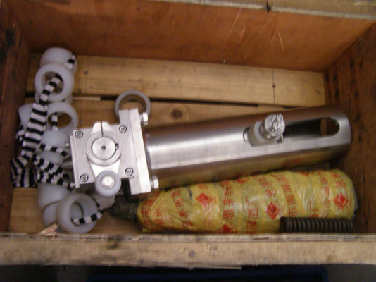 Auto Platic Bottle Flesh Juice Filling Machine / Pure Water Filling Plant 2000BPH